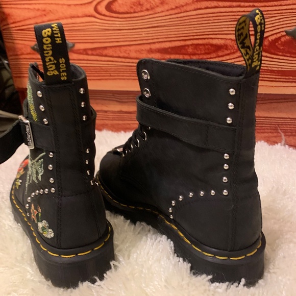 Dr. Martens Gomez Wild Botanics black leather lace up boots - Picture 3 of 5